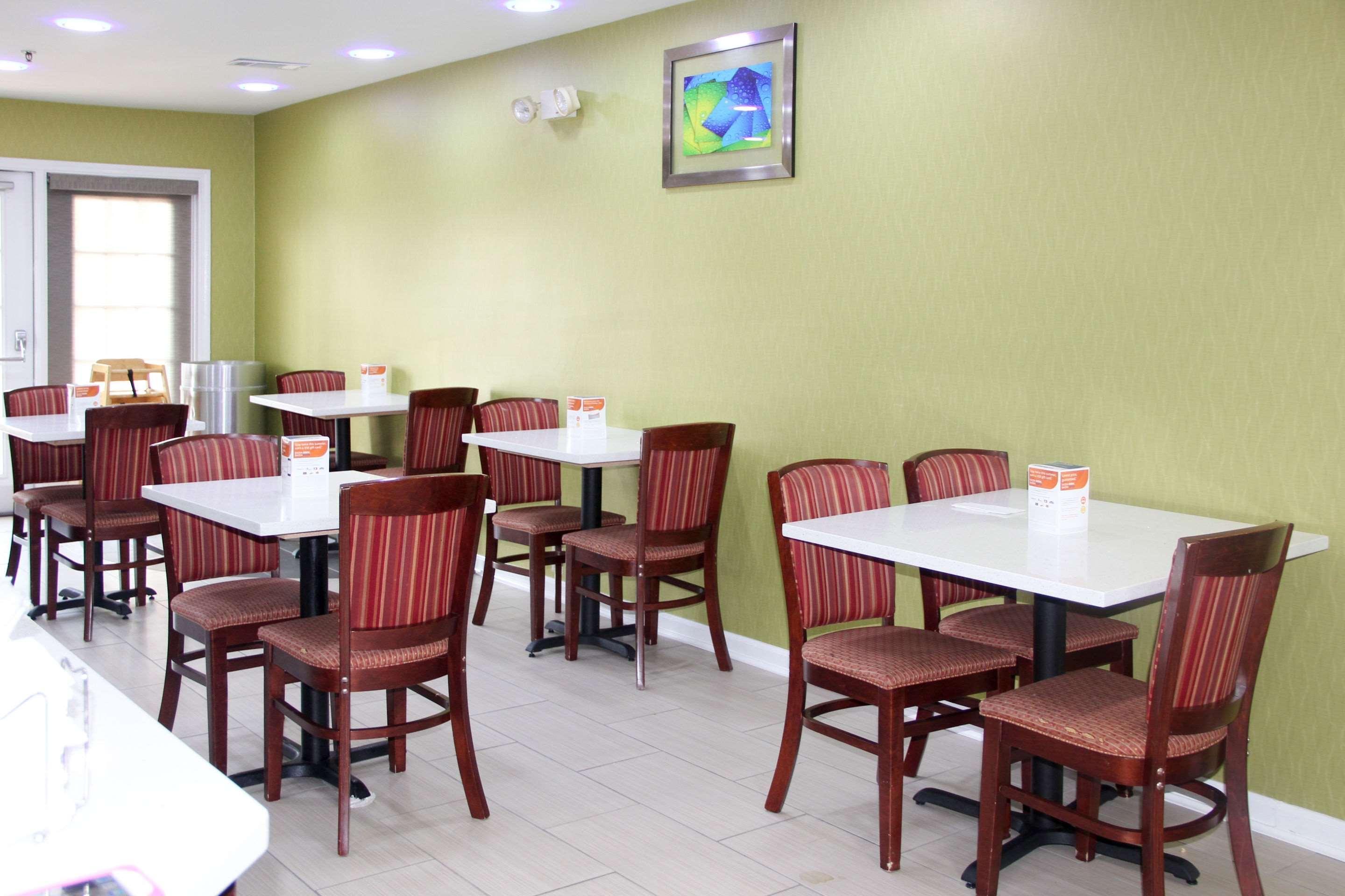 Quality Inn Albertville US 431 Eksteriør bilde